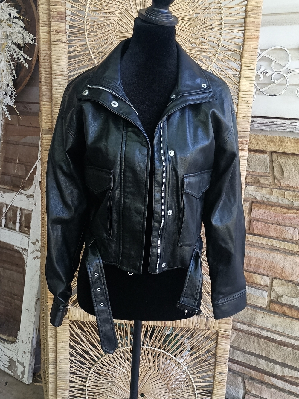 Abercrombie And Fitch Classic Black Vegan Leather Moto Jacket - Women's_XS
